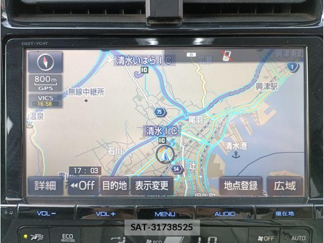 Toyota PRIUS 2017-04 8209613-2