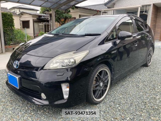Toyota PRIUS 2014-09 8209659-0