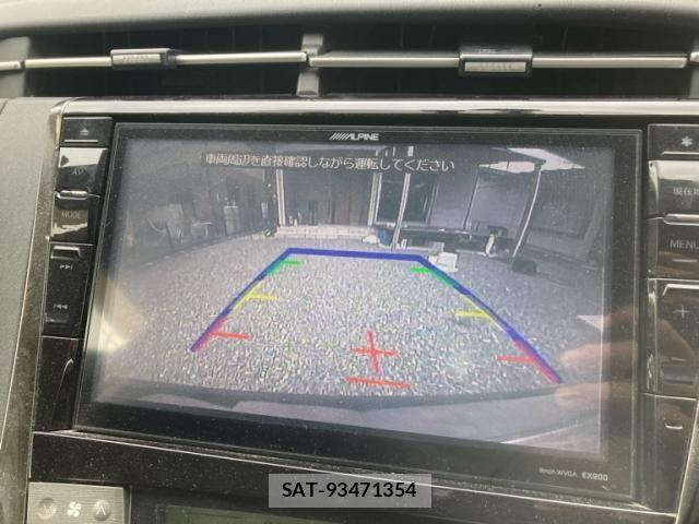 Toyota PRIUS 2014-09 8209659-17