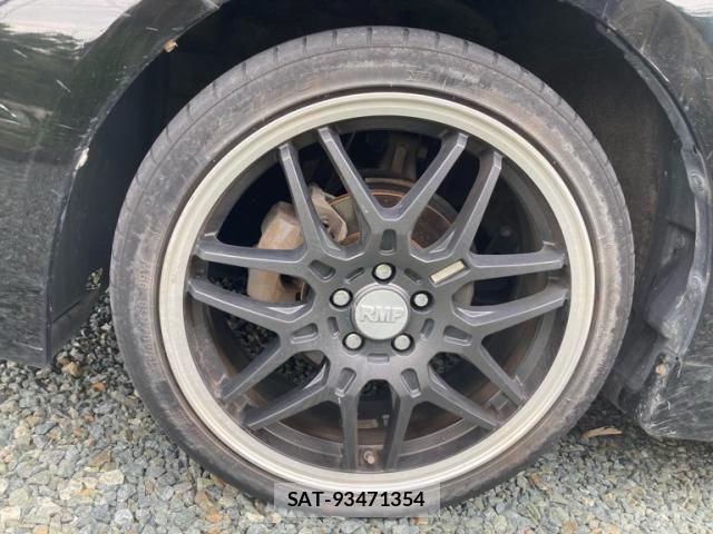 Toyota PRIUS 2014-09 8209659-5