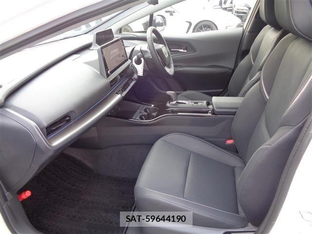 Toyota PRIUS 2025-01 8209578-10