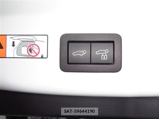 Toyota PRIUS 2025-01 8209578-15