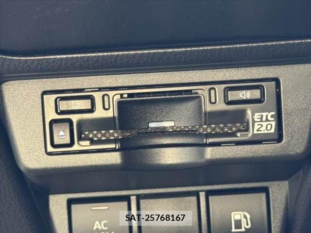 Toyota PRIUS 2023-04 8209583-29