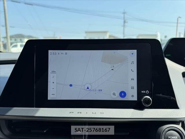 Toyota PRIUS 2023-04 8209583-4