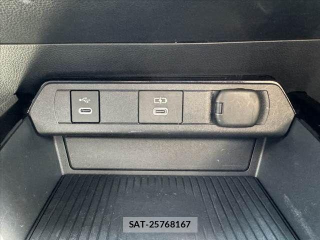 Toyota PRIUS 2023-04 8209583-5
