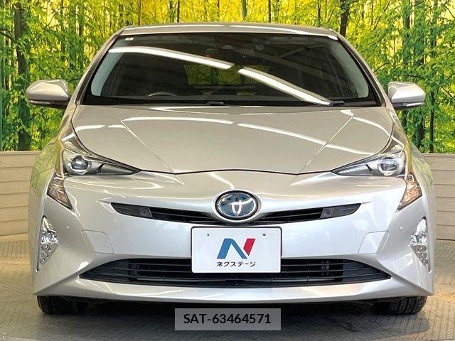 Toyota PRIUS 2017-03 8209628-13