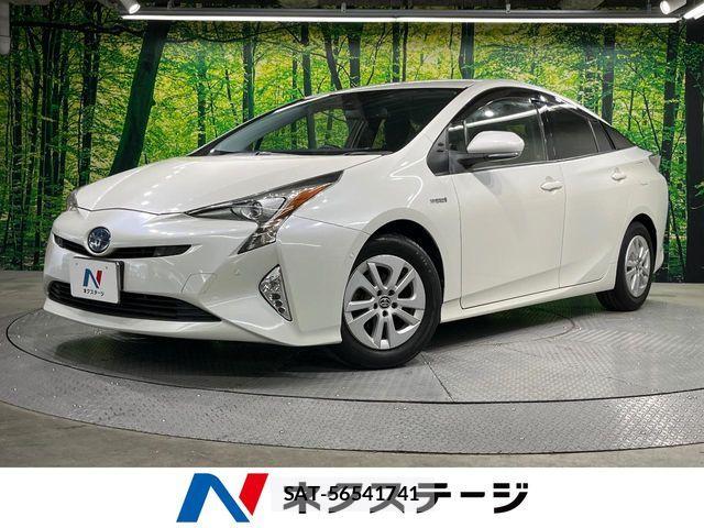 Toyota PRIUS 2017-02 8209618-0