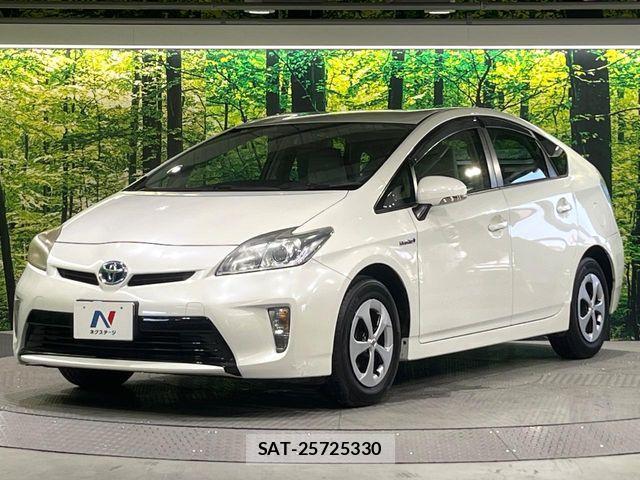 Toyota PRIUS 2012-03 8209647-2