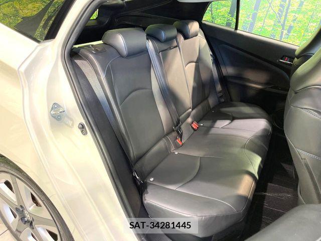 Toyota PRIUS 2018-02 8209619-9
