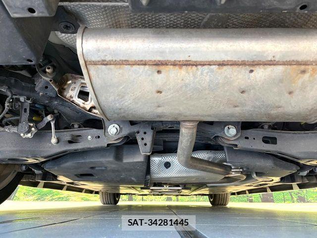 Toyota PRIUS 2018-02 8209619-18