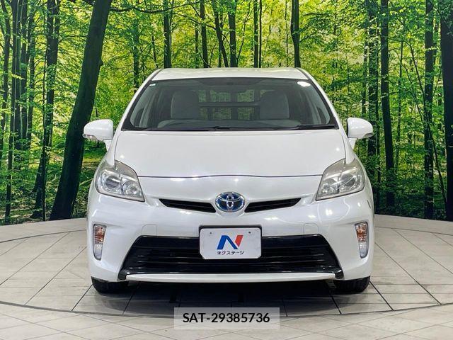 Toyota PRIUS 2012-06 8209642-13