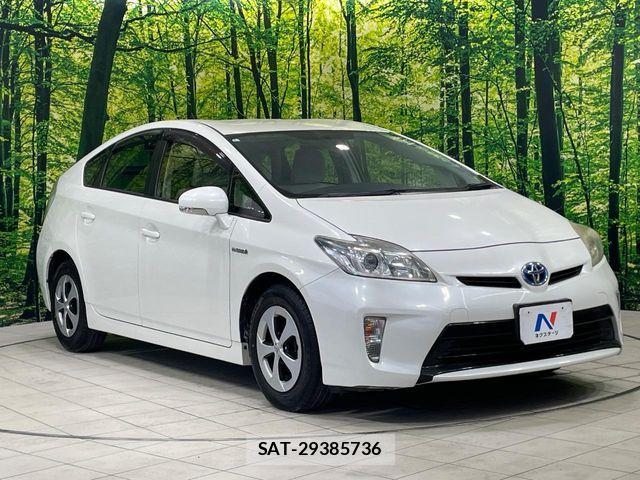 Toyota PRIUS 2012-06 8209642-15