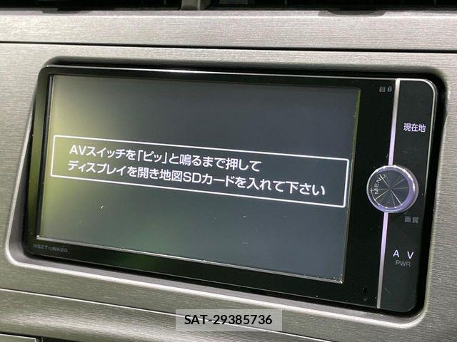 Toyota PRIUS 2012-06 8209642-2