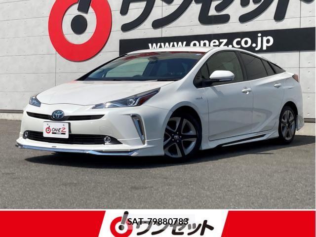 Toyota PRIUS 2019-06 8209587-0