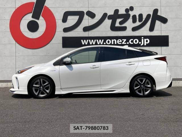 Toyota PRIUS 2019-06 8209587-18