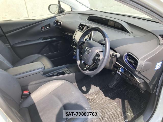 Toyota PRIUS 2019-06 8209587-20