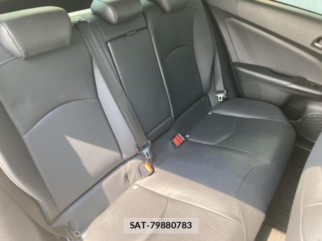 Toyota PRIUS 2019-06 8209587-22