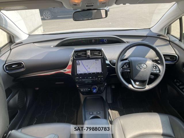 Toyota PRIUS 2019-06 8209587-2