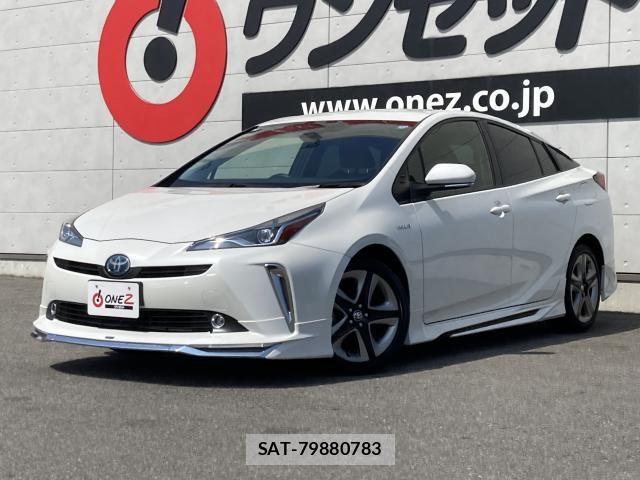 Toyota PRIUS 2019-06 8209587-4