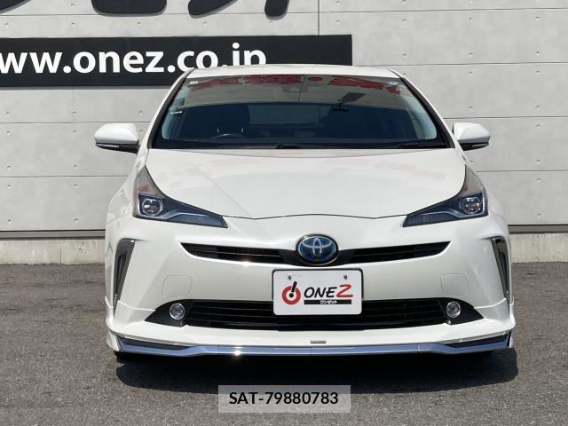 Toyota PRIUS 2019-06 8209587-5