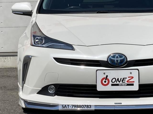 Toyota PRIUS 2019-06 8209587-6