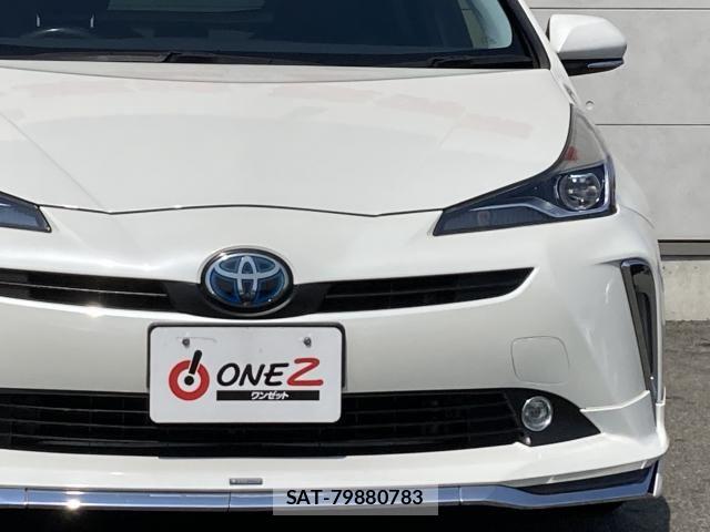 Toyota PRIUS 2019-06 8209587-7