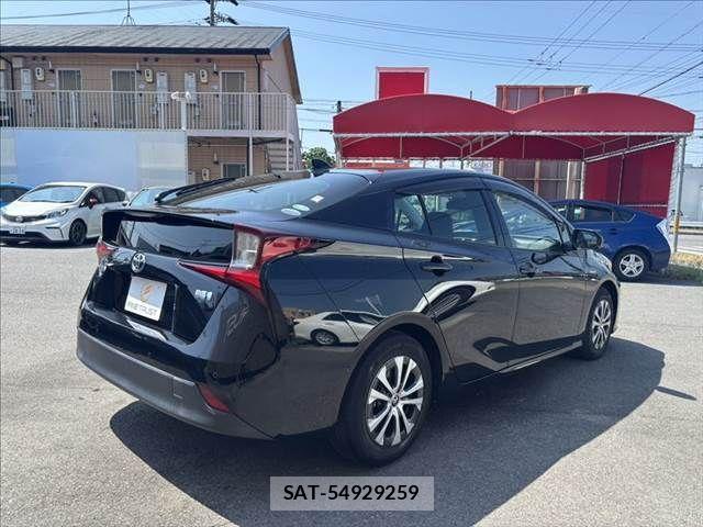 Toyota PRIUS 2019-07 8209623-18
