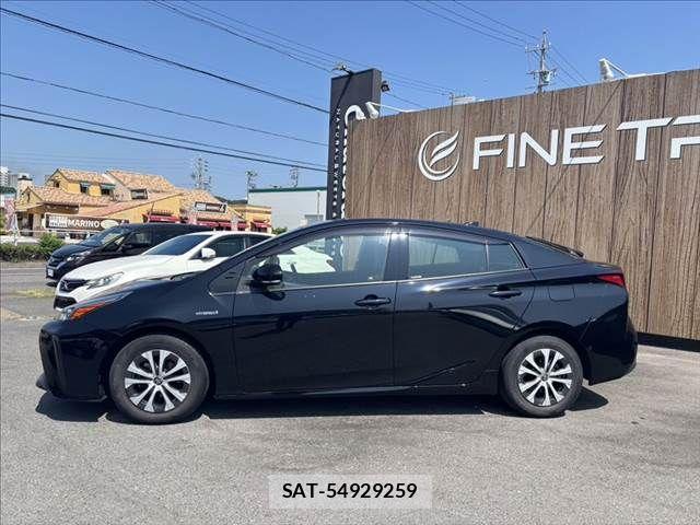 Toyota PRIUS 2019-07 8209623-21