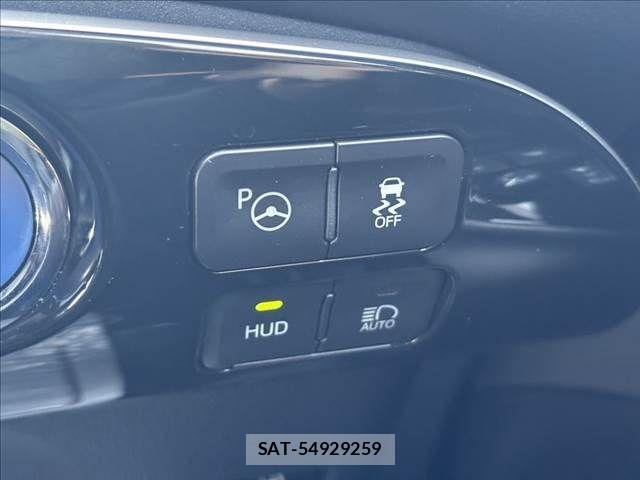 Toyota PRIUS 2019-07 8209623-6