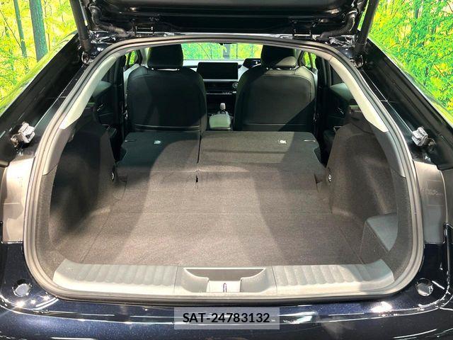 Toyota PRIUS 2025-03 8209568-9