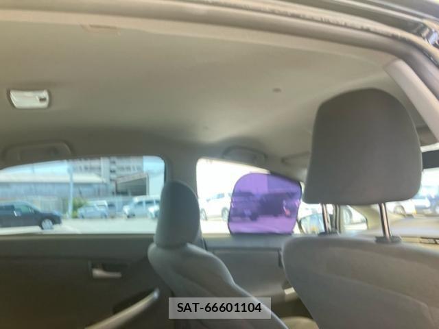 Toyota PRIUS 2011-11 8209662-16