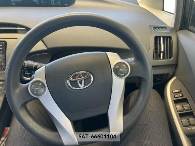 Toyota PRIUS 2011-11 8209662-21