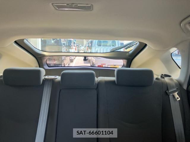 Toyota PRIUS 2011-11 8209662-26