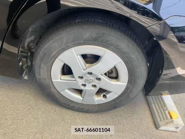 Toyota PRIUS 2011-11 8209662-6