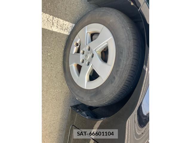 Toyota PRIUS 2011-11 8209662-8