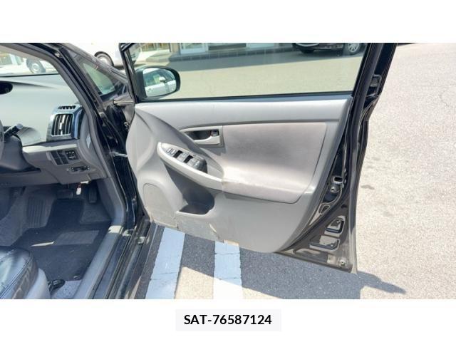 Toyota PRIUS 2011-09 8231379-13