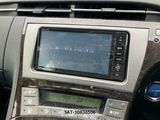 Toyota PRIUS 2013-08 8231360-20