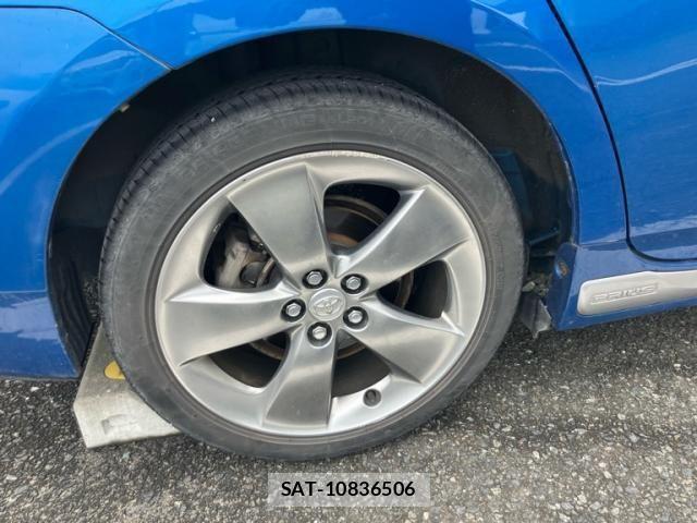 Toyota PRIUS 2013-08 8231360-7