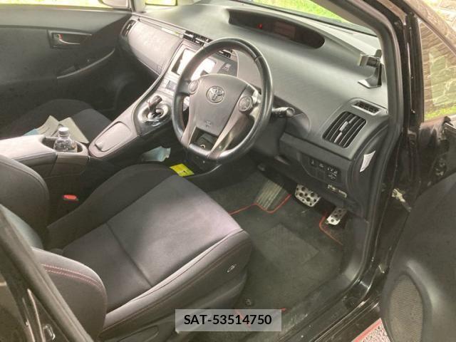 Toyota PRIUS 2015-03 8231350-15