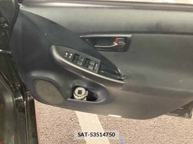 Toyota PRIUS 2015-03 8231350-17