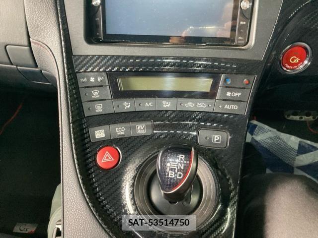 Toyota PRIUS 2015-03 8231350-21
