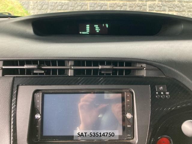 Toyota PRIUS 2015-03 8231350-22