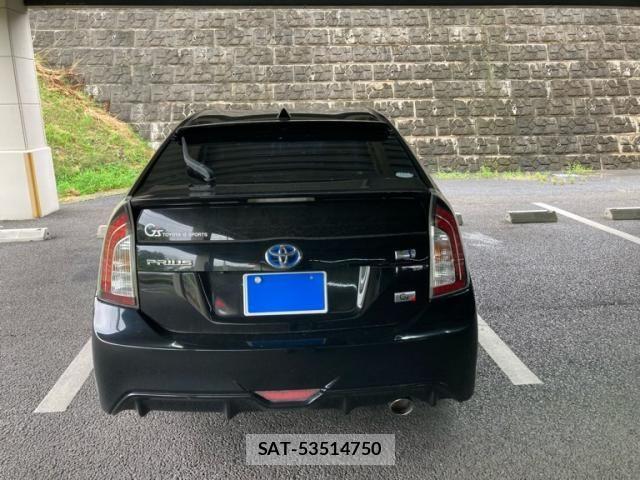 Toyota PRIUS 2015-03 8231350-3