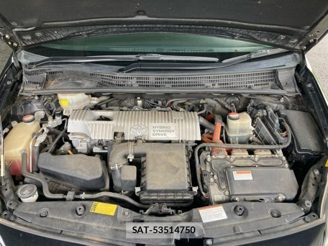 Toyota PRIUS 2015-03 8231350-7