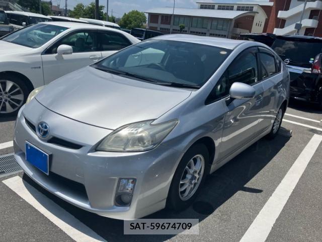 Toyota PRIUS 2010-02 8231363-1
