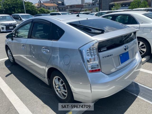 Toyota PRIUS 2010-02 8231363-2