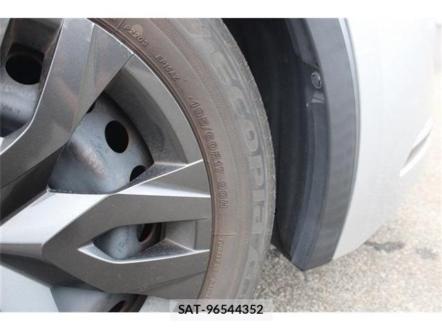 Toyota PRIUS 2023-02 8231329-17