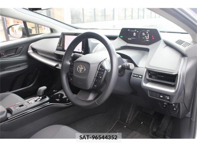 Toyota PRIUS 2023-02 8231329-21