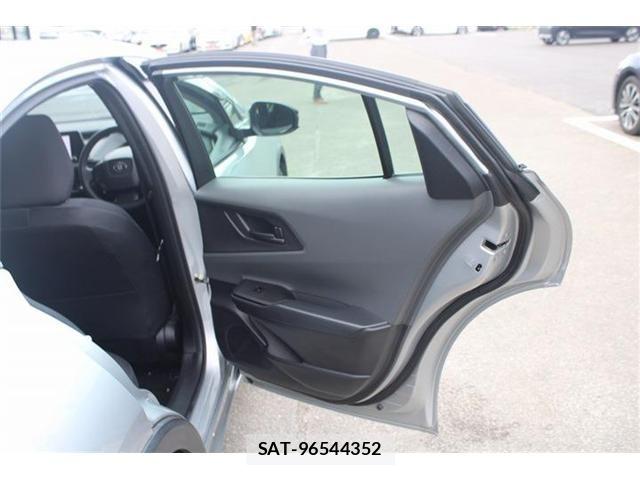 Toyota PRIUS 2023-02 8231329-24