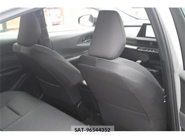 Toyota PRIUS 2023-02 8231329-25
